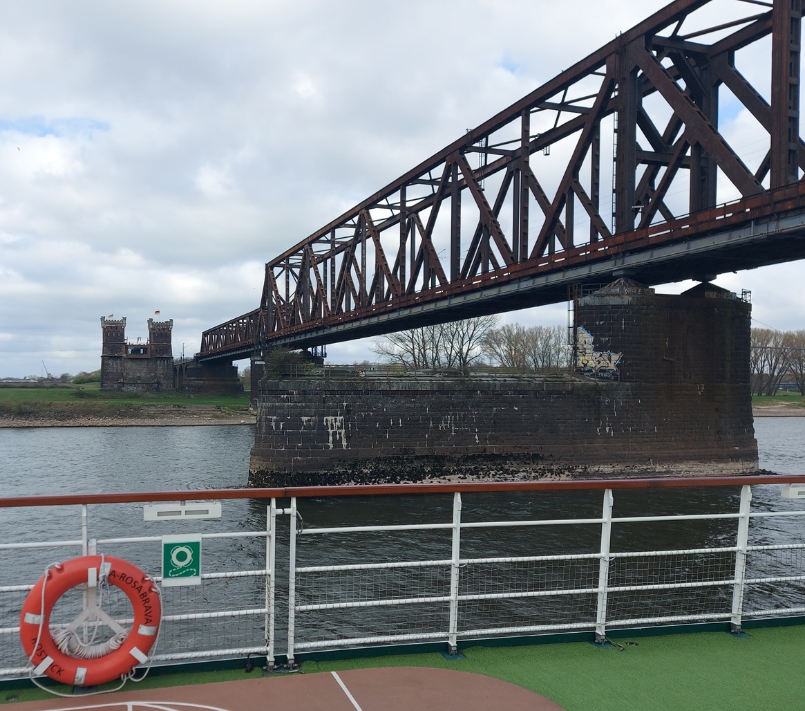 Duisburg Hochfelder Eisenbahnbrücke - 2025